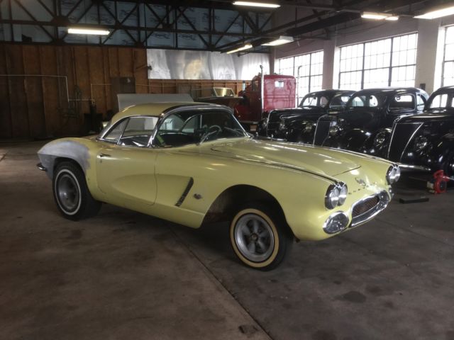 1962 Yellow Chevrolet Corvette Convertible