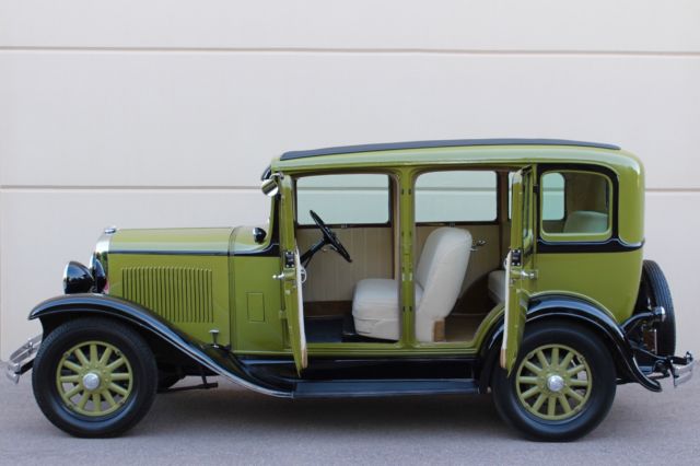 1930 Green & Black Dodge DD New Sedan Sedan