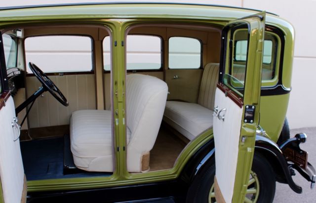 1930 Green & Black Dodge DD New Sedan Sedan