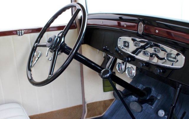 1930 Green & Black Dodge DD New Sedan Sedan