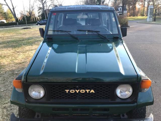 1990 Green Toyota Land Cruiser SUV