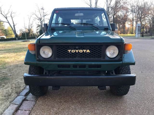 1990 Green Toyota Land Cruiser SUV