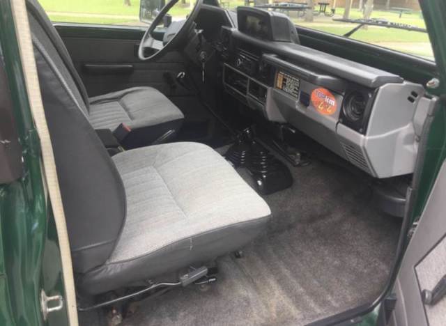 1990 Green Toyota Land Cruiser SUV
