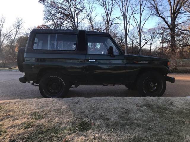 1990 Green Toyota Land Cruiser SUV