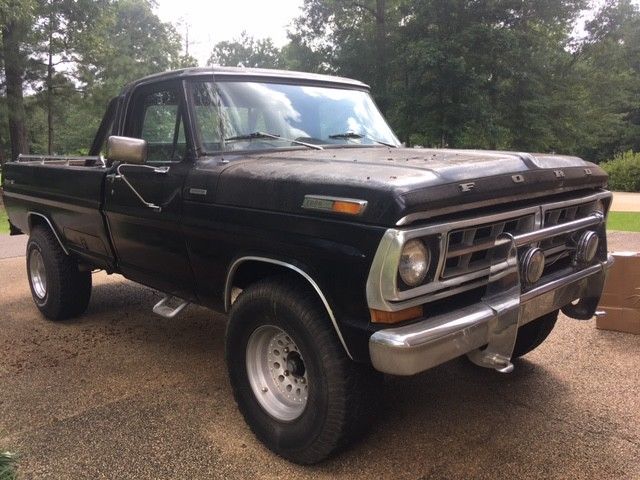 1972 Black Ford F-250