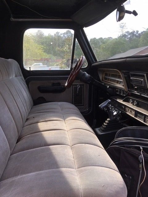 1972 Black Ford F-250