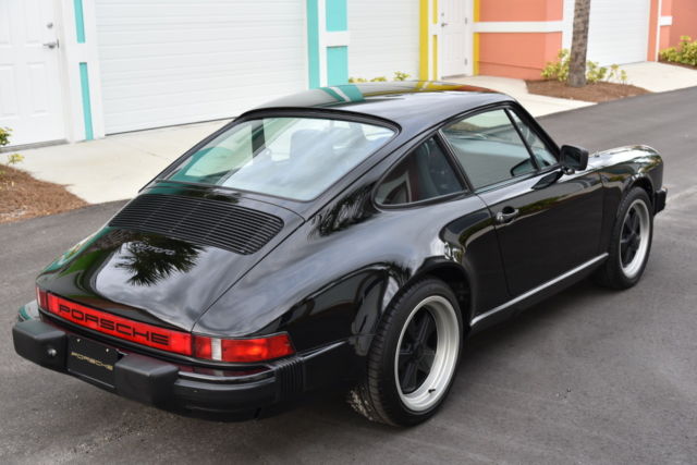 1984 Black Porsche 911