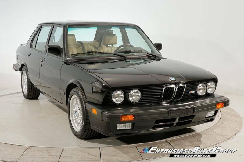 1988 Black BMW M5 Sedan