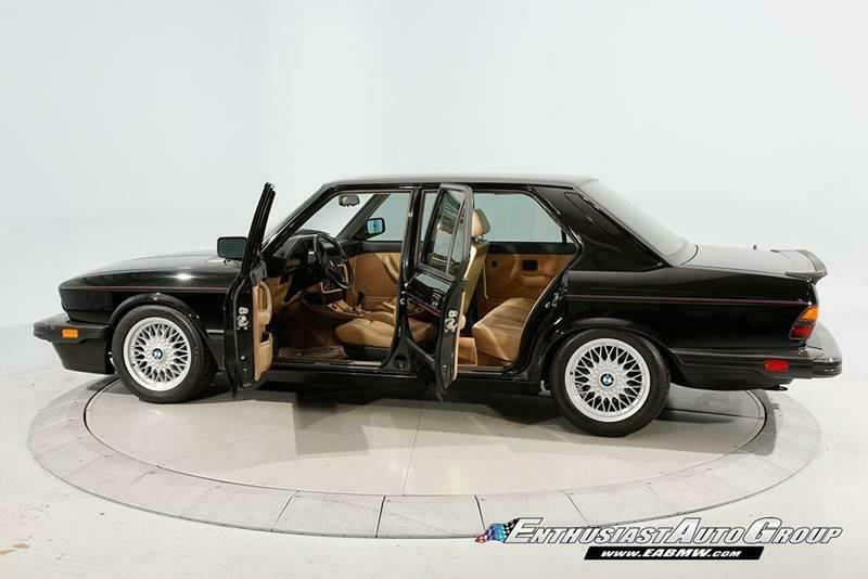1988 Black BMW M5 Sedan