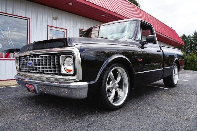 1969 Black Chevrolet C-10 --