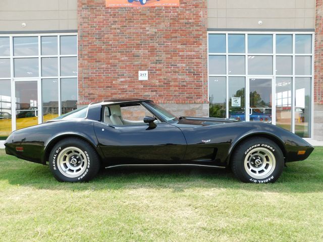 1978 Black Chevrolet Corvette --