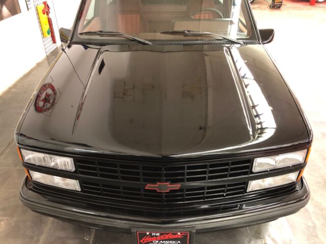1990 Black Chevrolet Other Pickups Pick Up