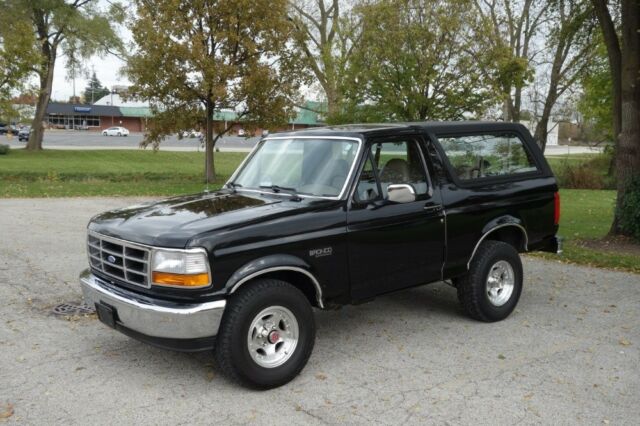 1993 Black Ford Bronco SUV