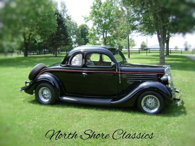 1935 Black Ford Coupe Coupe