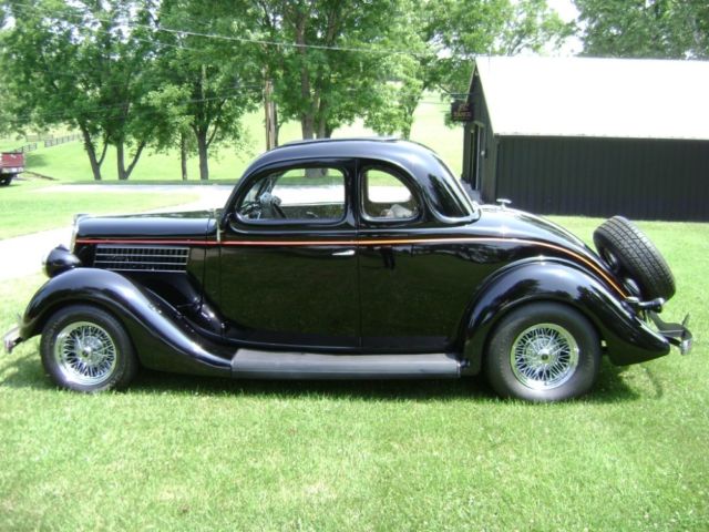 1935 Black Ford Coupe Coupe