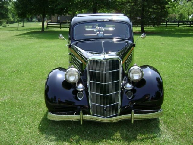 1935 Black Ford Coupe Coupe