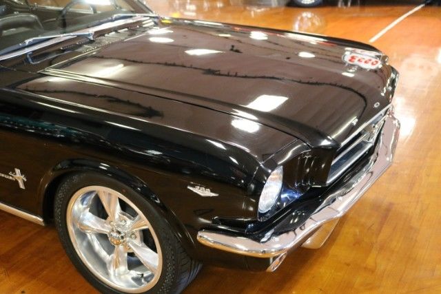 1965 Black Ford Mustang --