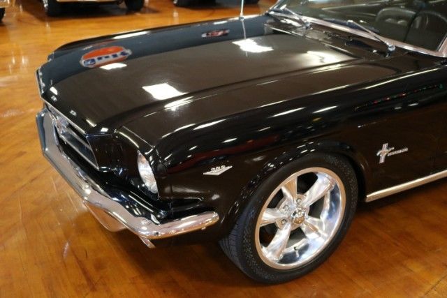 1965 Black Ford Mustang --