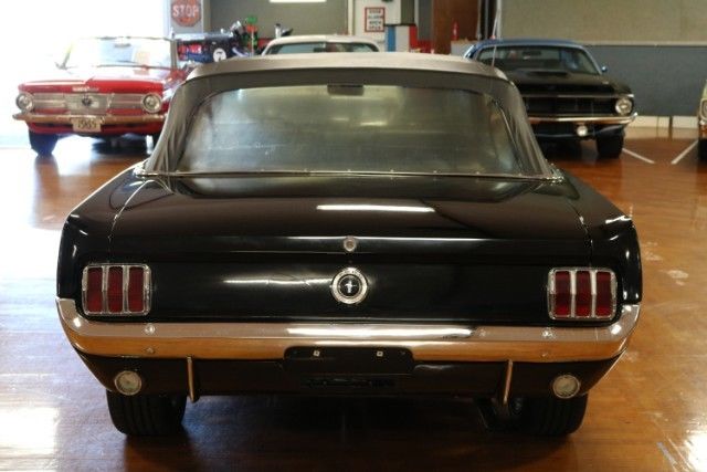 1965 Black Ford Mustang --