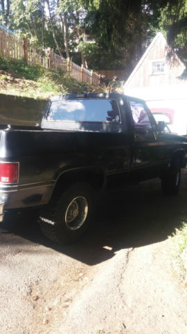 1986 Black GMC Sierra 1500 Standard Cab Pickup