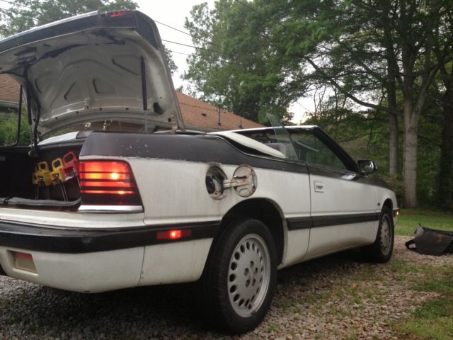 1990 Black/White Chrysler LeBaron Convertible