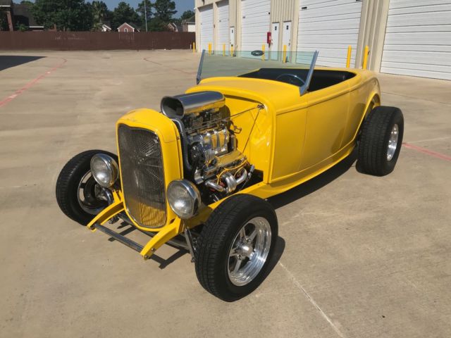 1932 Yellow Ford HIGH BOY CONVERTIBLE