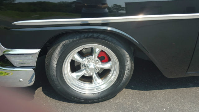 1956 BLACK/WHITE Chevrolet Bel Air/150/210 Sedan