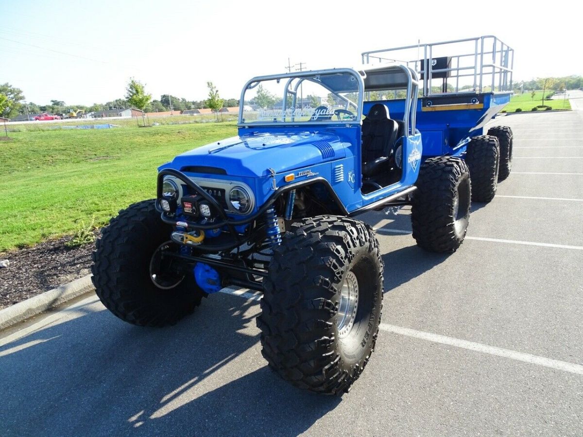 1972 Blue Toyota FJ Cruiser --