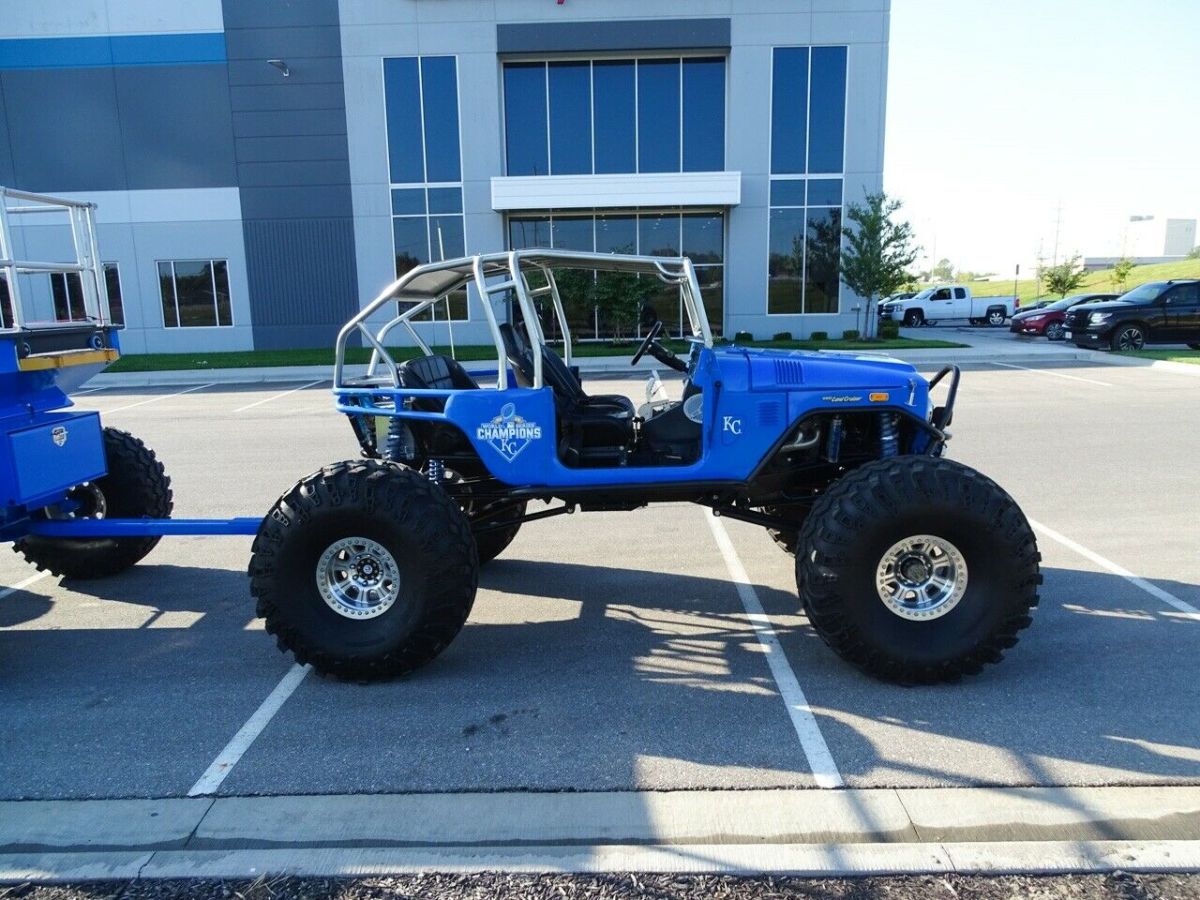 1972 Blue Toyota FJ Cruiser --