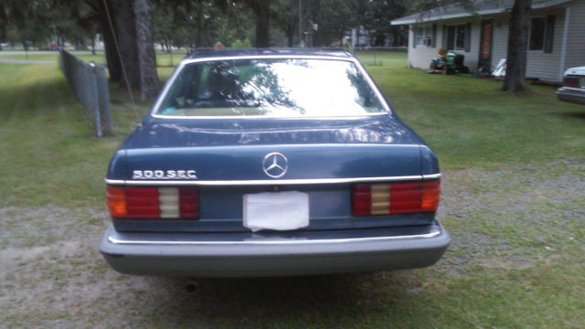1984 Blue Mercedes-Benz 500-Series Coupe