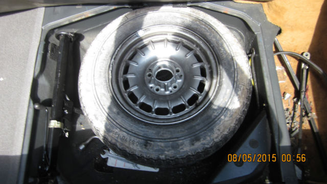 1984 Blue Mercedes-Benz 500-Series Coupe