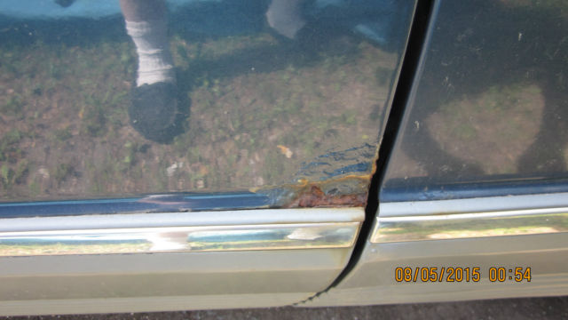 1984 Blue Mercedes-Benz 500-Series Coupe