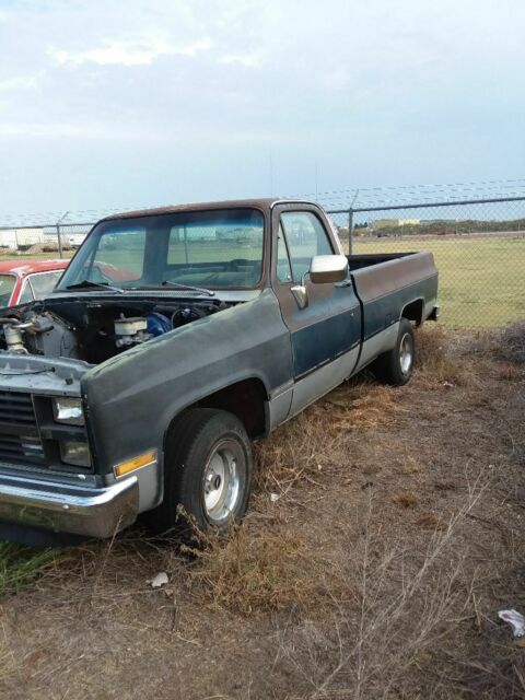 1983 Blue Chevrolet C-10 Regular cab