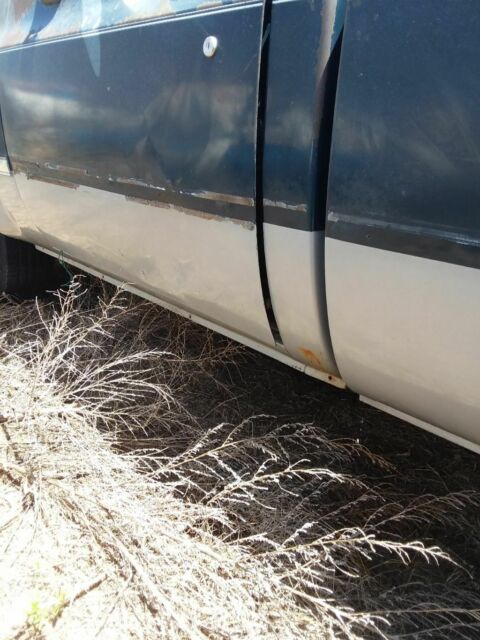 1983 Blue Chevrolet C-10 Regular cab