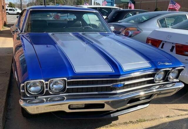1969 Blue Chevrolet Chevelle Coupe