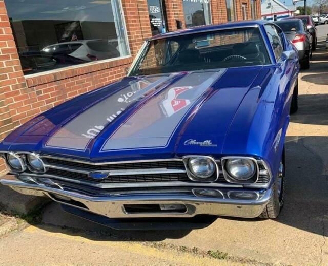 1969 Blue Chevrolet Chevelle Coupe