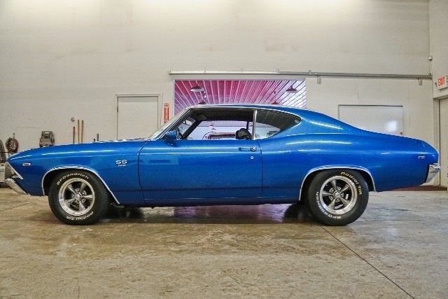 1969 Blue Chevrolet Chevelle --