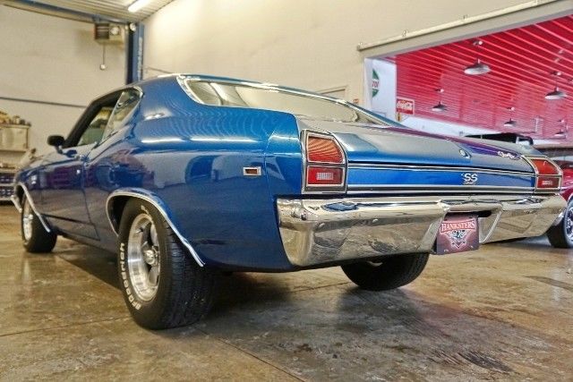 1969 Blue Chevrolet Chevelle --