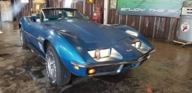 1969 Blue Chevrolet Corvette Coupe