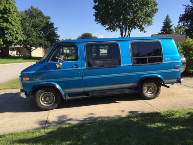 1993 Blue Chevrolet G20 Van conversion Van