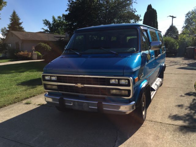 1993 Blue Chevrolet G20 Van conversion Van