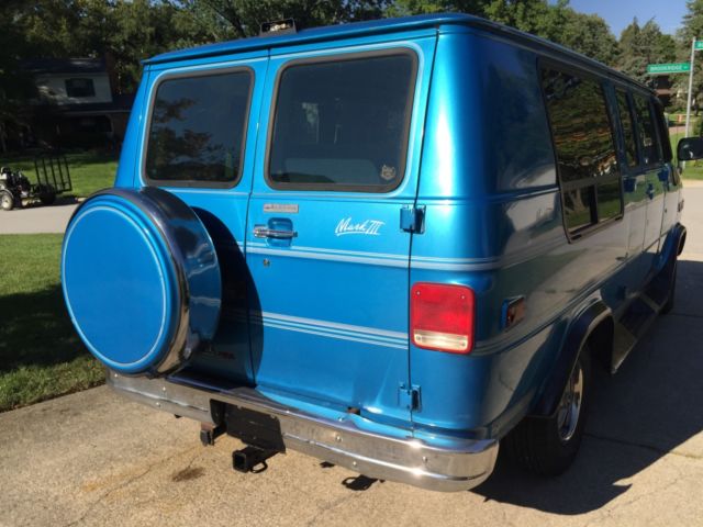 1993 Blue Chevrolet G20 Van conversion Van