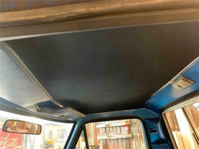 1976 Blue Ford F-250 Pickup Truck