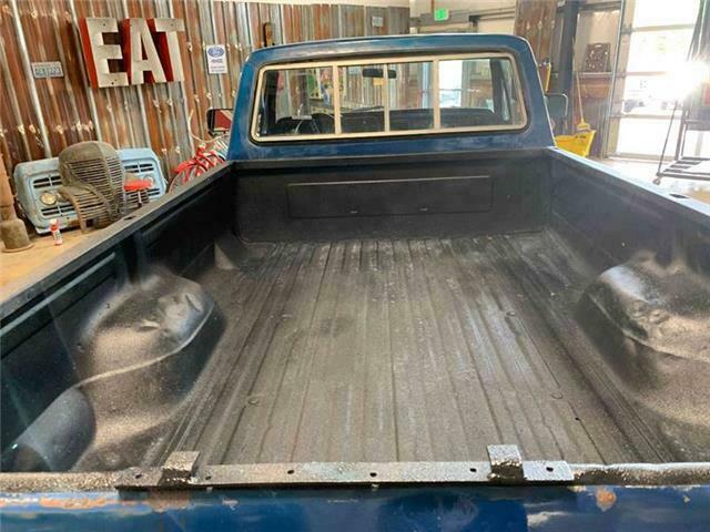 1976 Blue Ford F-250 Pickup Truck