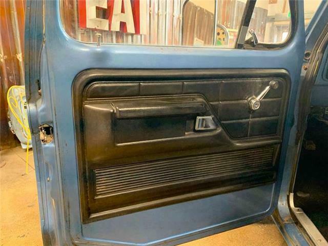 1973 Blue Ford F-250 Pickup Truck