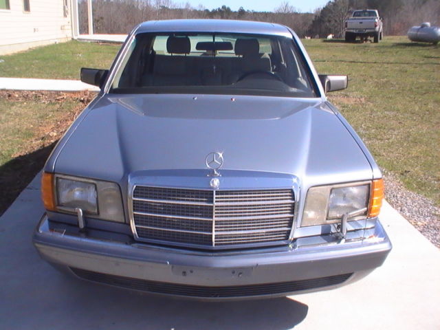 1990 Blue Mercedes-Benz S-Class Sedan