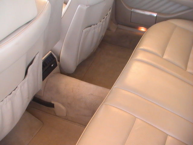 1990 Blue Mercedes-Benz S-Class Sedan