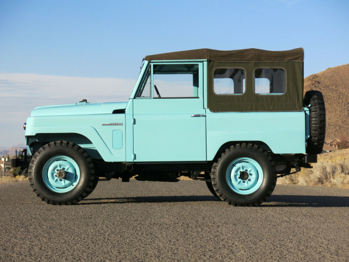 1967 Blue Nissan Other --