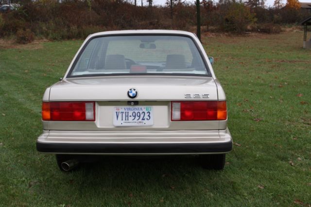 1987 Bronzit Beige BMW 3-Series Sedan