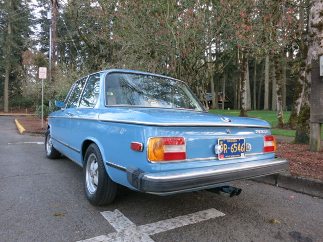 1975 Blue BMW 2002 cp
